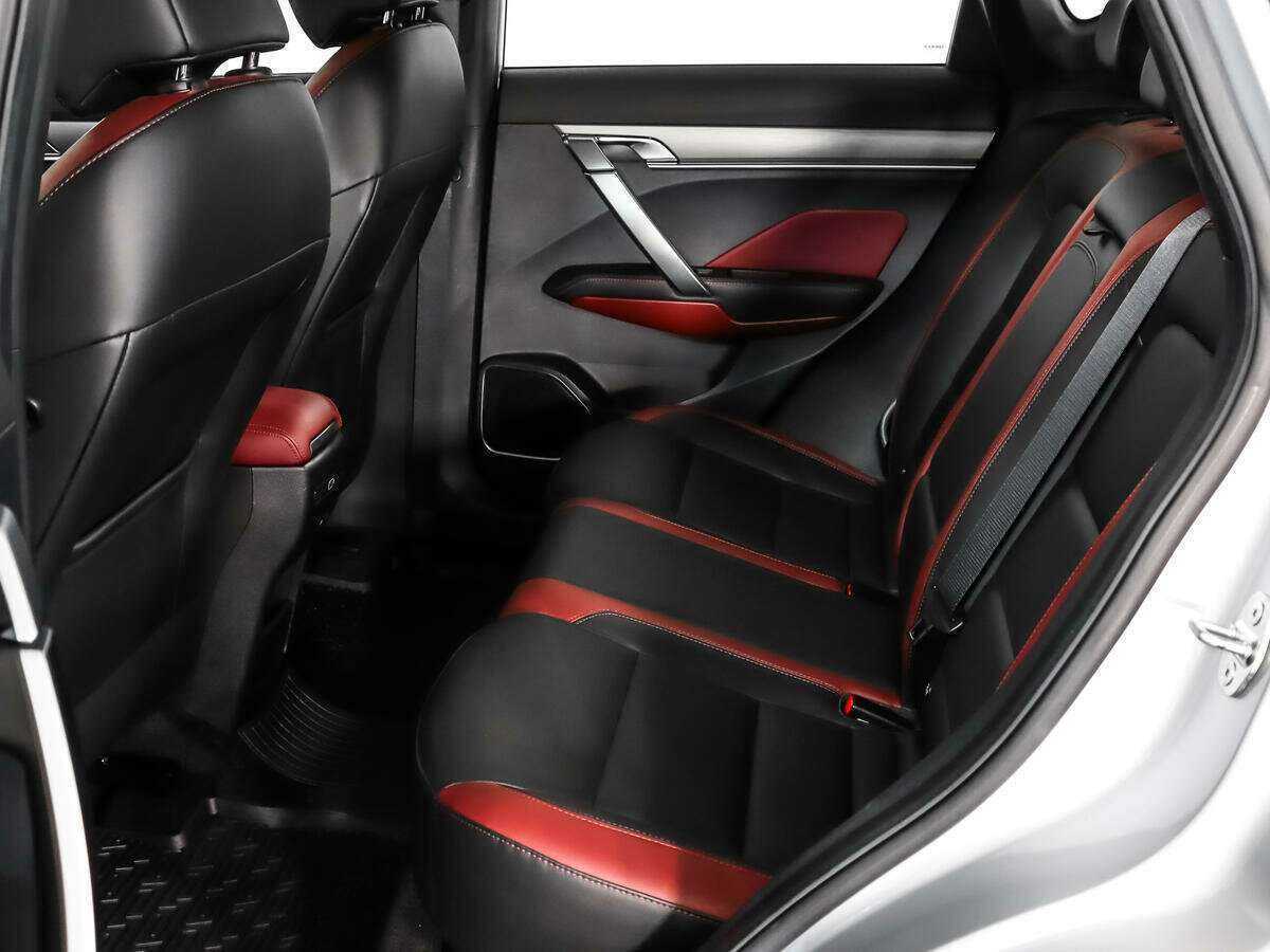 Geely Coolray с пробегом — 2022 год. Фото: #10