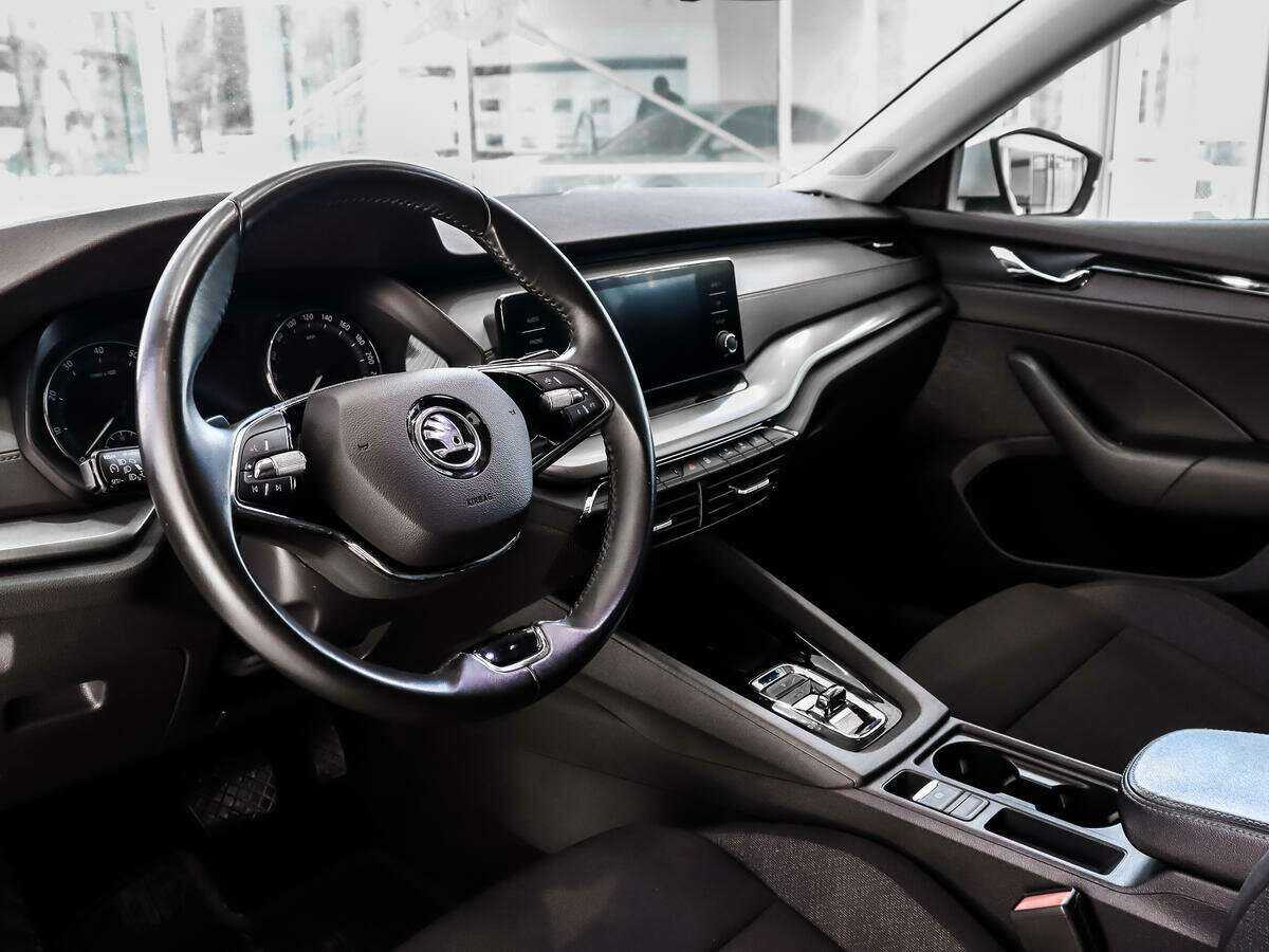 Skoda Octavia с пробегом — 2021 год. Фото: #7