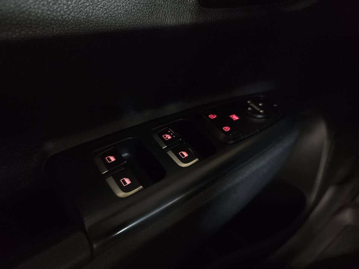 Kia Rio с пробегом — 2018 год. Фото: #8