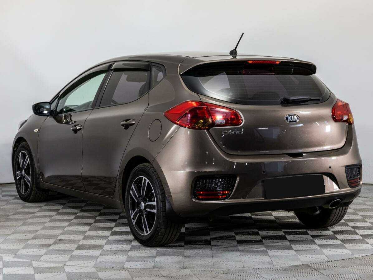 Kia Ceed с пробегом — 2015 год. Фото: #6