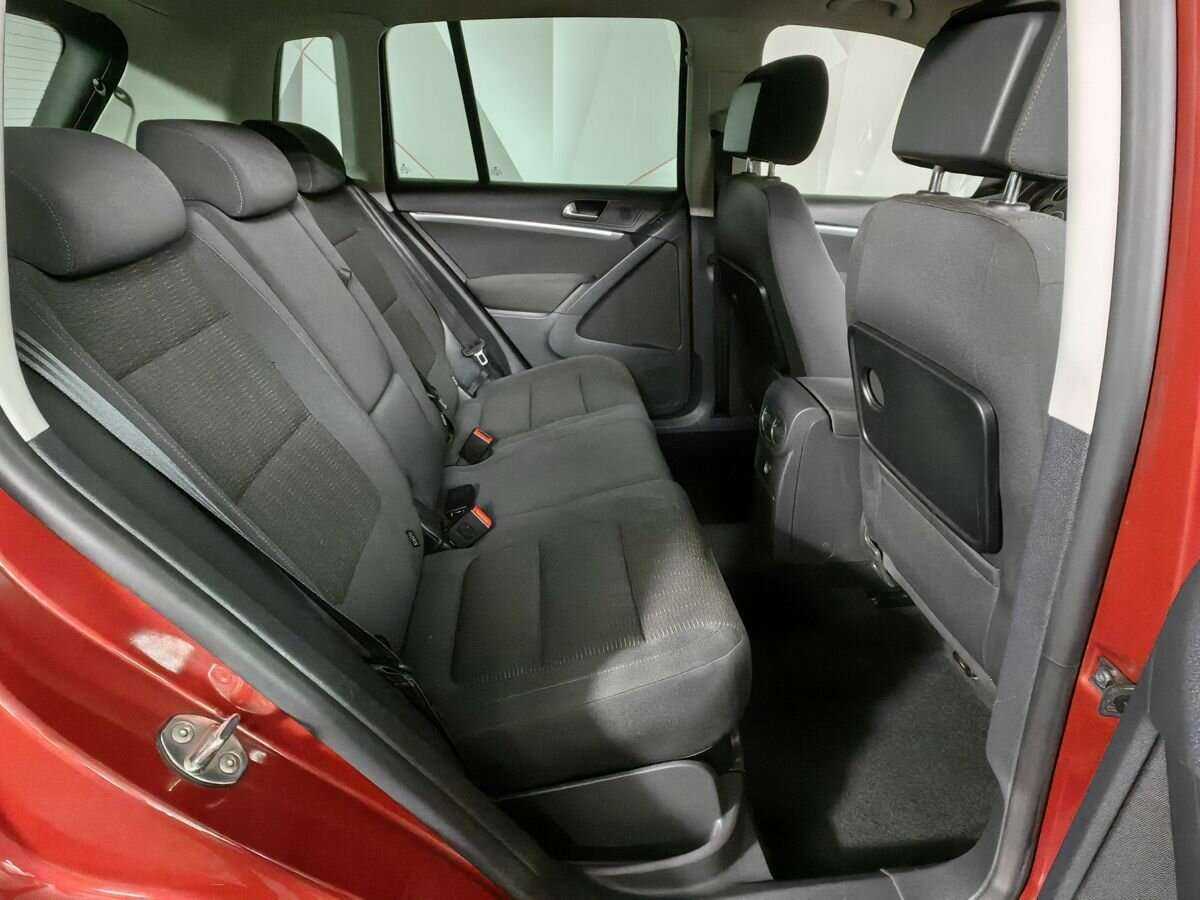 Volkswagen Tiguan с пробегом — 2012 год. Фото: #11