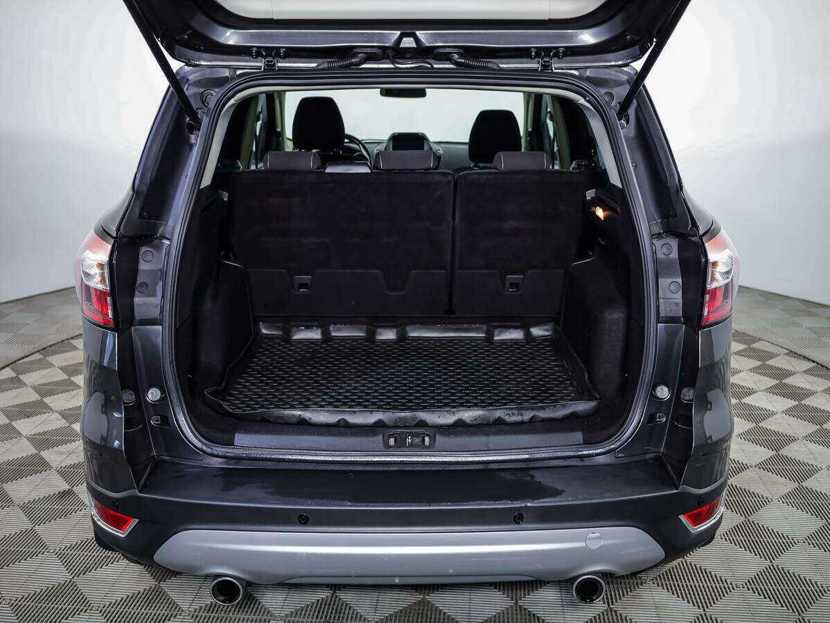 Ford Kuga с пробегом — 2017 год. Фото: #13
