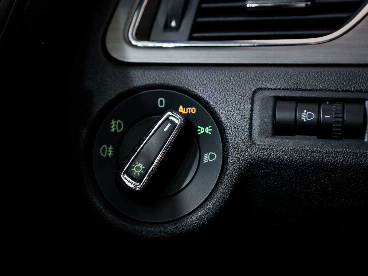 Skoda Rapid с пробегом — 2018 год. Фото: #13