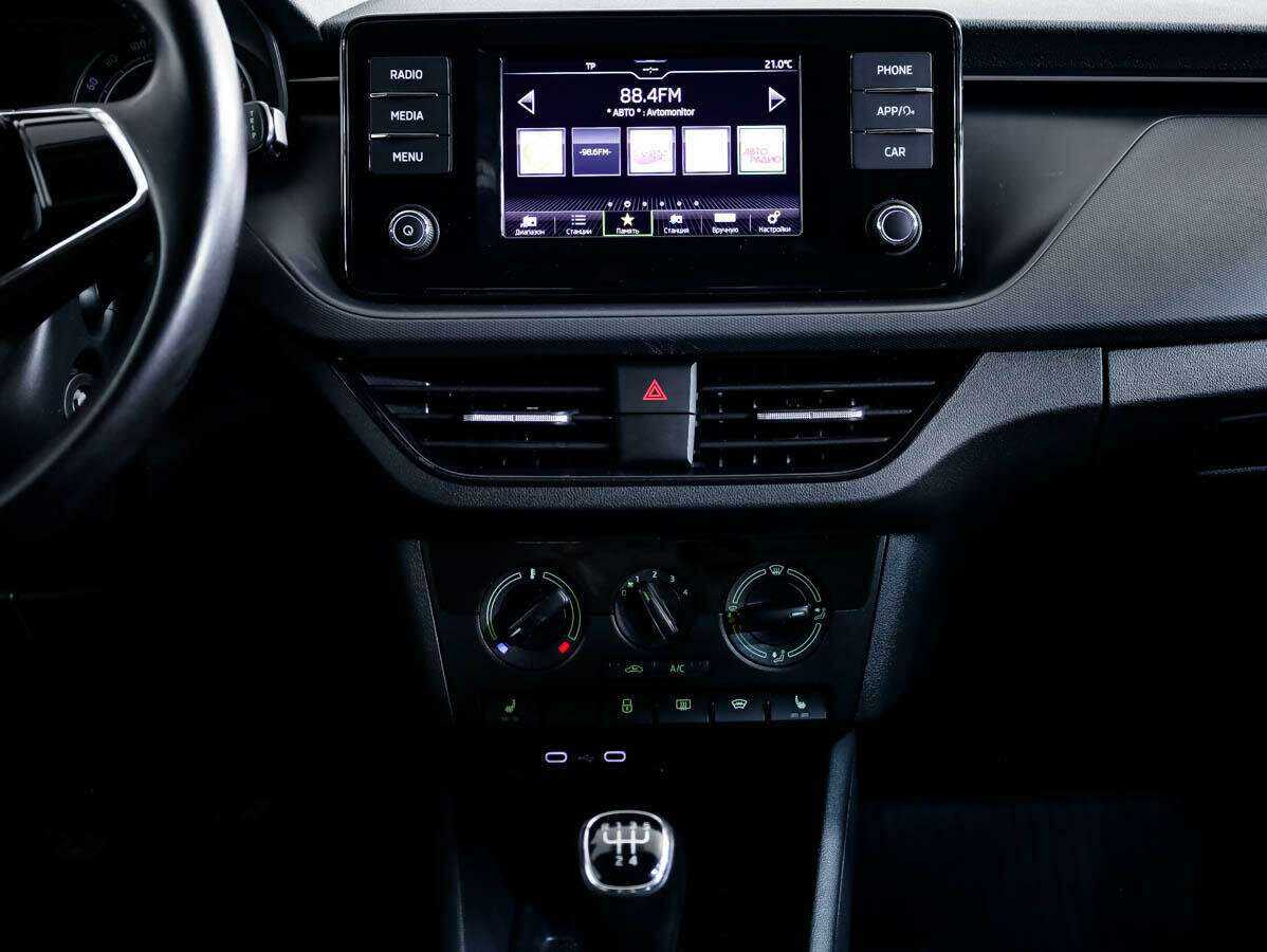 Skoda Rapid с пробегом — 2021 год. Фото: #13