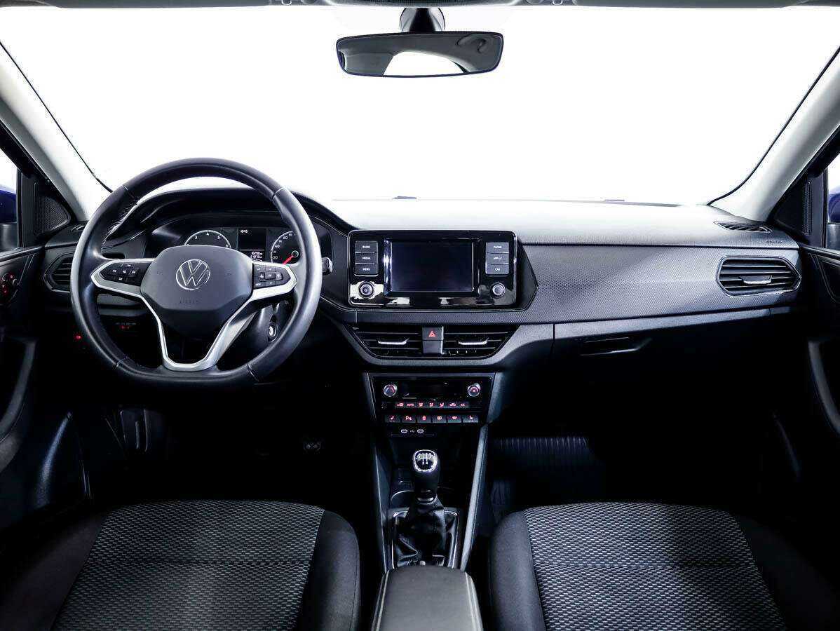 Volkswagen Polo с пробегом — 2022 год. Фото: #8