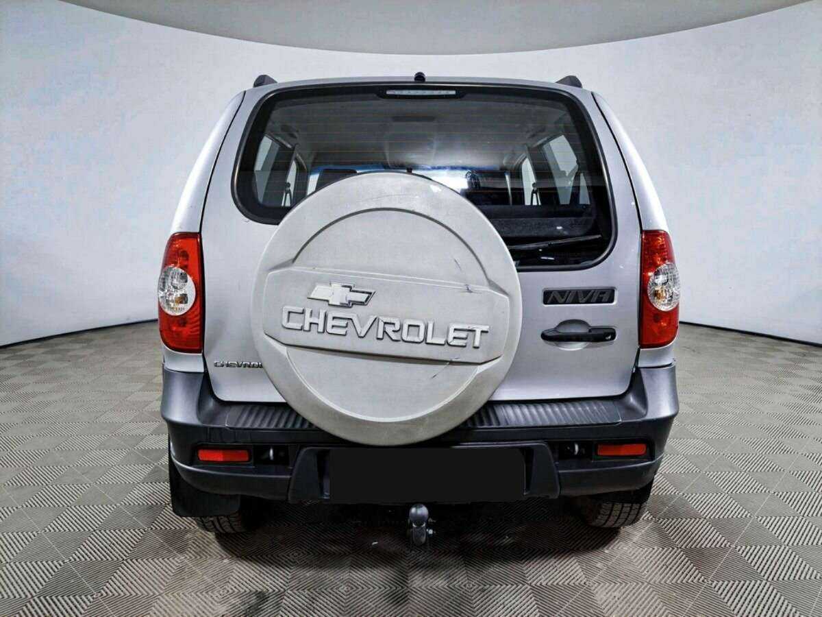 Chevrolet Niva с пробегом — 2017 год. Фото: #5