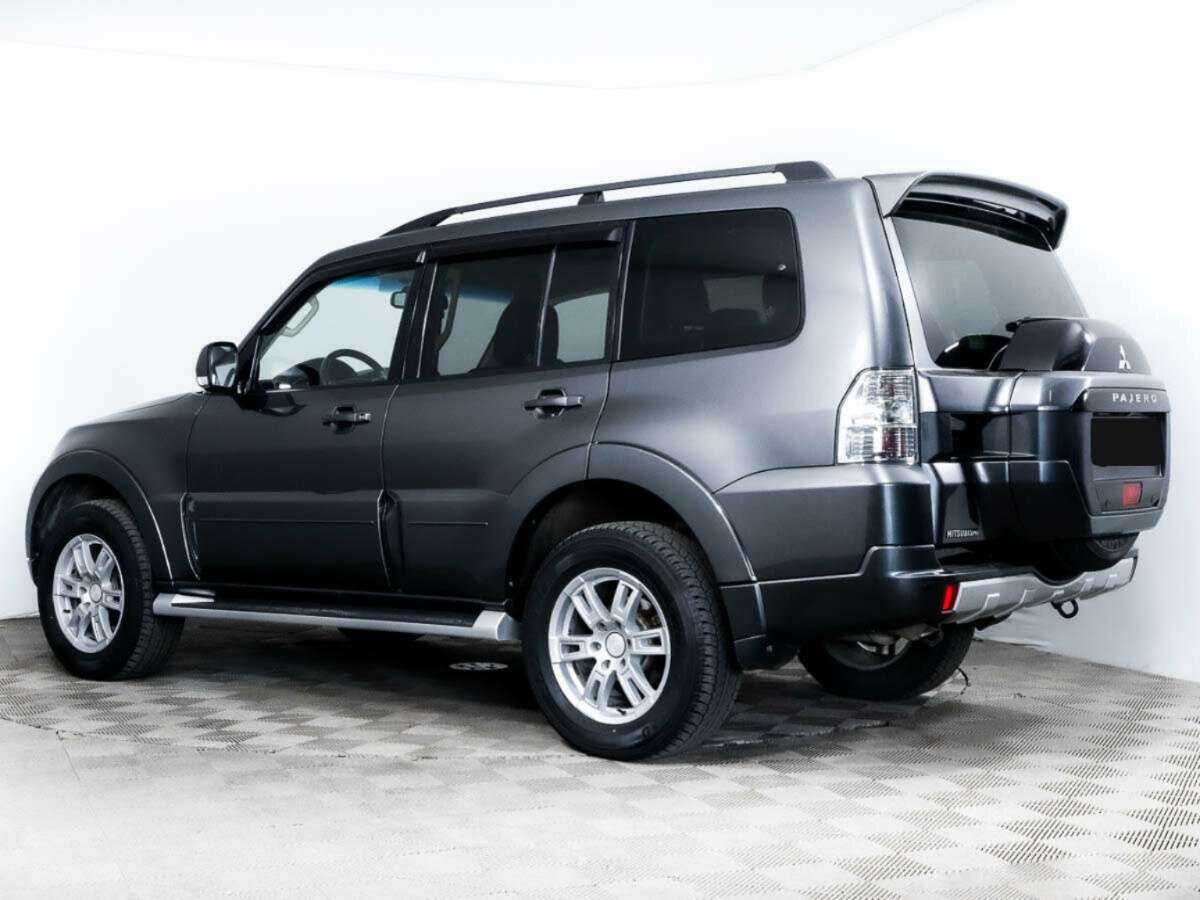 Mitsubishi Pajero с пробегом — 2018 год. Фото: #5