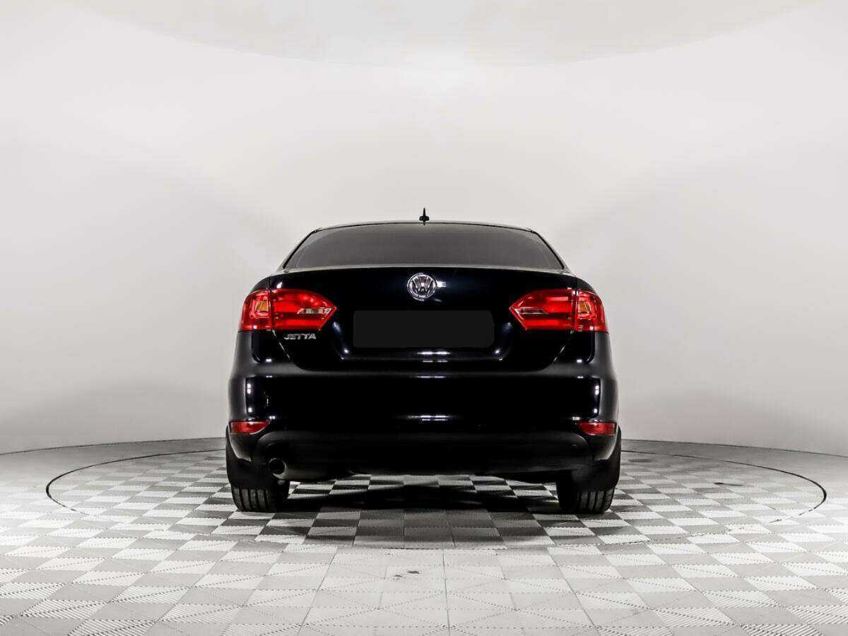 Volkswagen Jetta с пробегом — 2014 год. Фото: #5