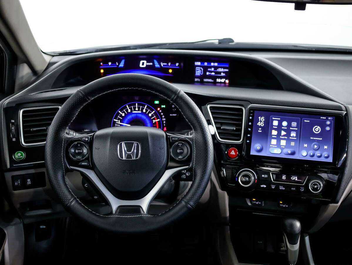 Honda Civic с пробегом — 2013 год. Фото: #18