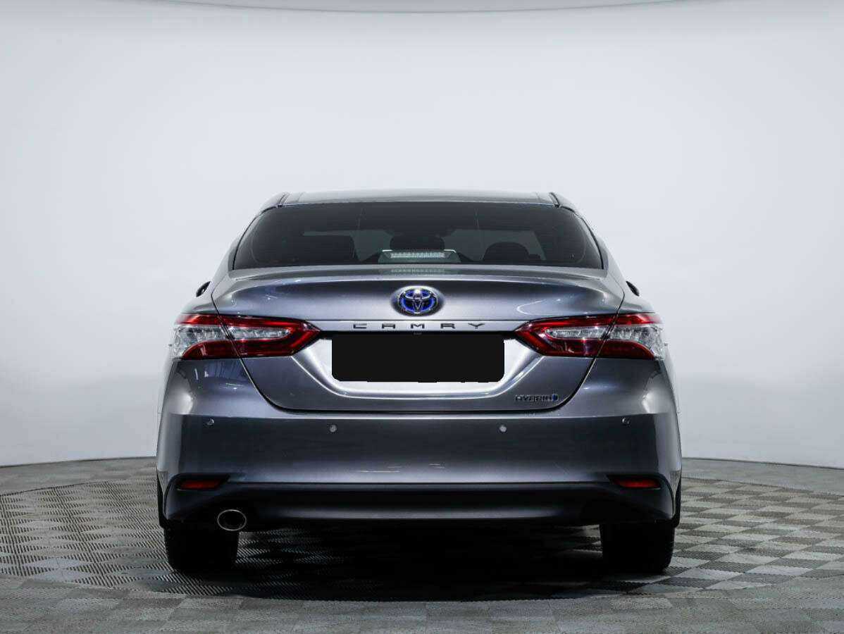 Toyota Camry с пробегом — 2021 год. Фото: #4