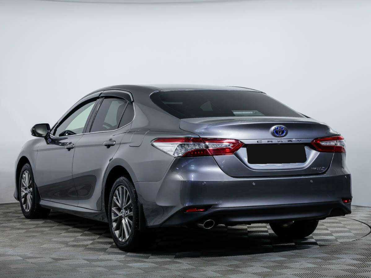 Toyota Camry с пробегом — 2021 год. Фото: #5