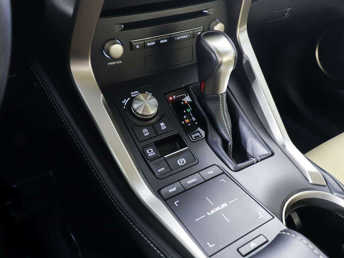 Lexus NX с пробегом — 2017 год. Фото: #19