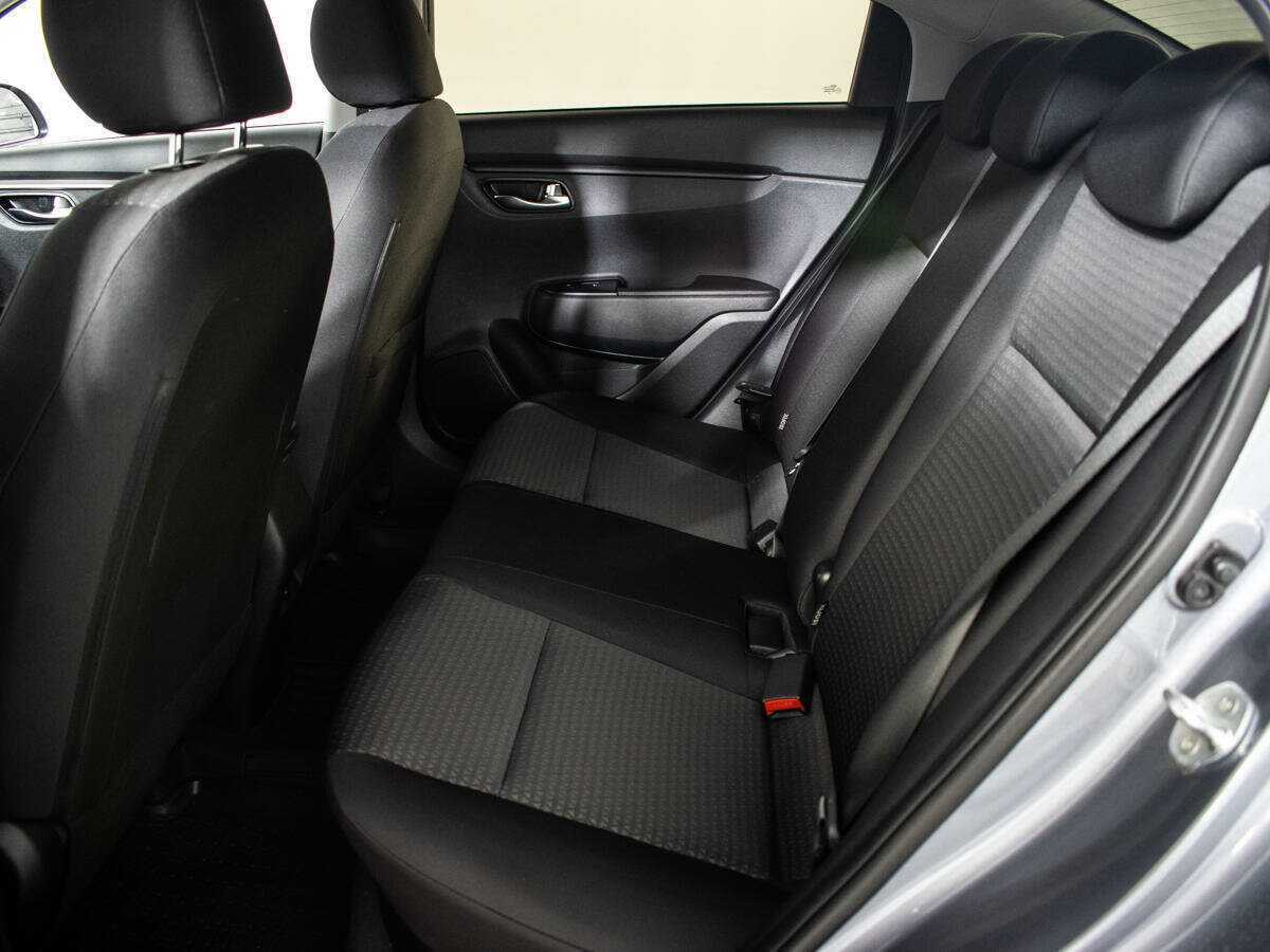 Kia Rio с пробегом — 2020 год. Фото: #7