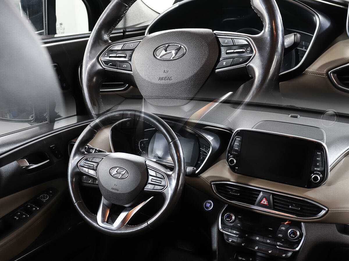 Hyundai Santa Fe с пробегом — 2019 год. Фото: #13