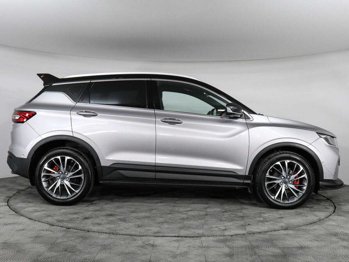 Geely Coolray с пробегом — 2022 год. Фото: #3