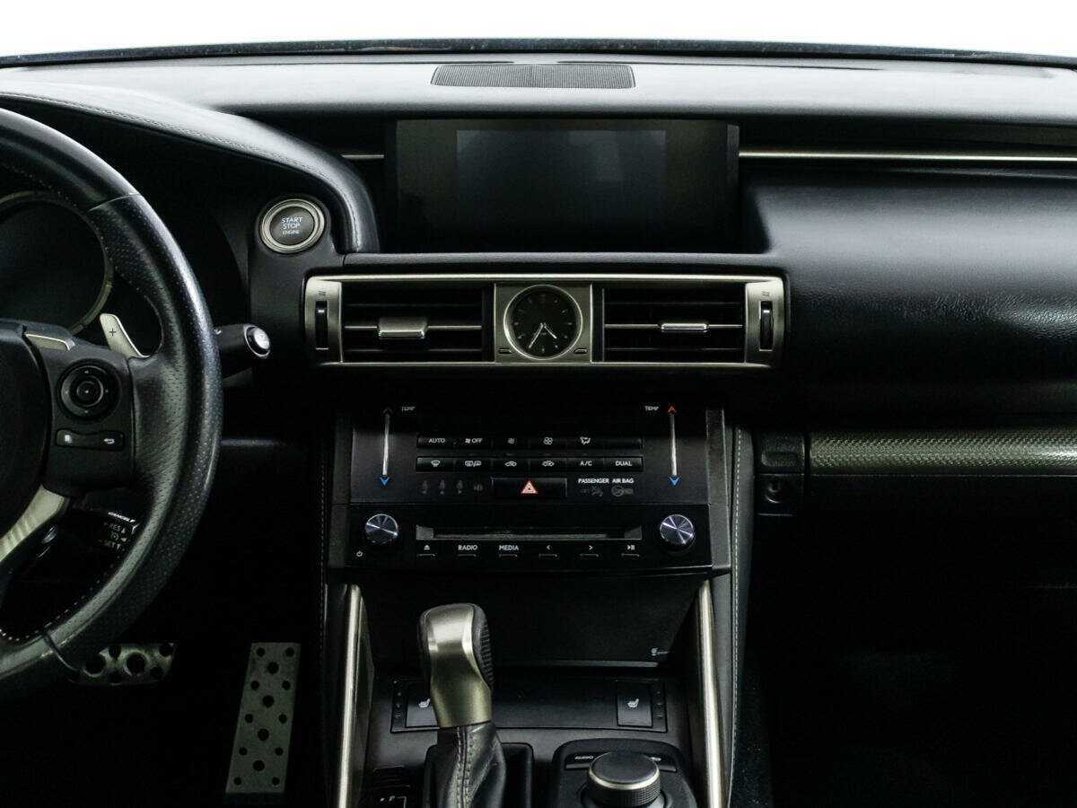Lexus IS с пробегом — 2014 год. Фото: #13