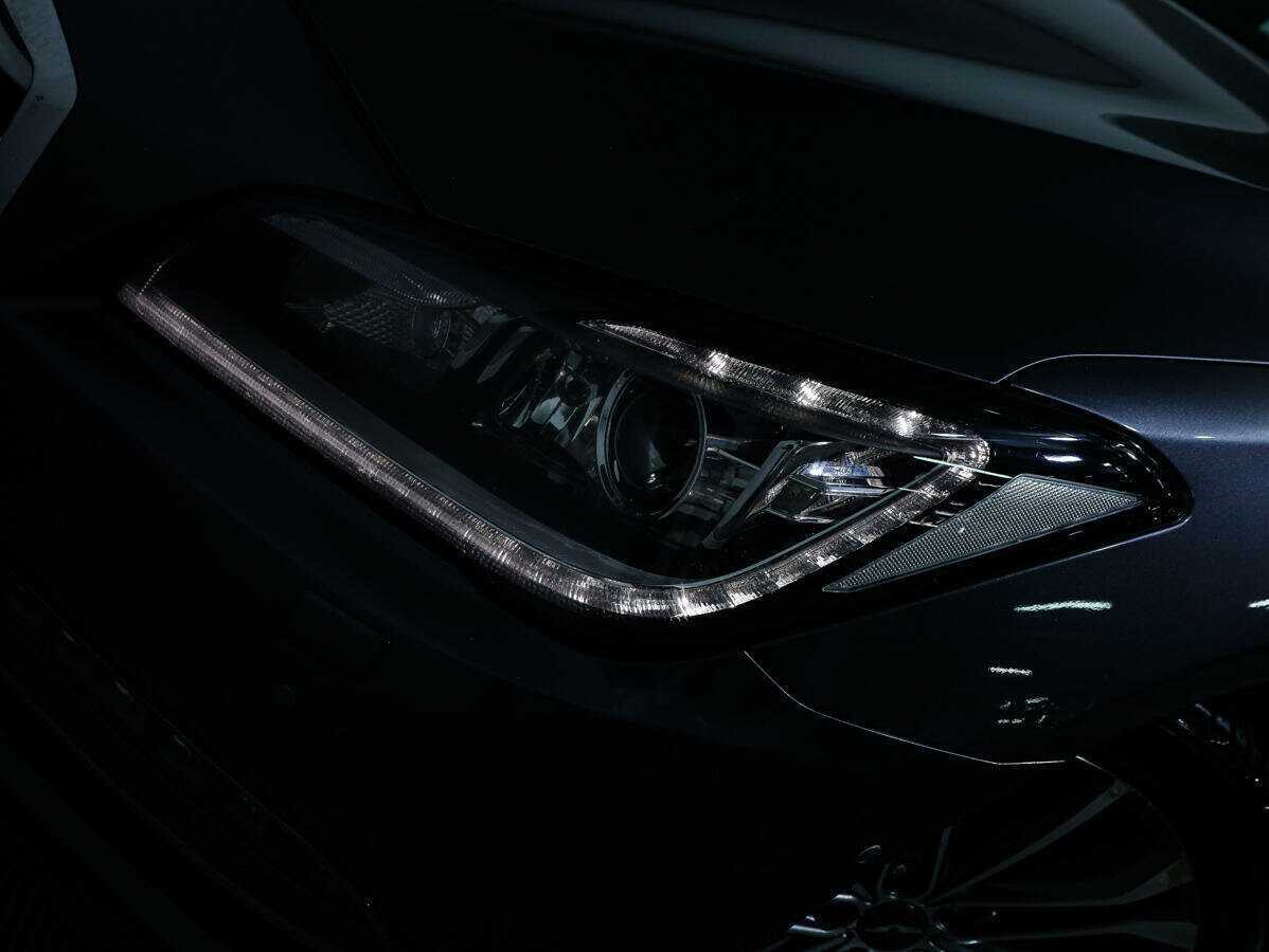 Hyundai Genesis с пробегом — 2014 год. Фото: #22