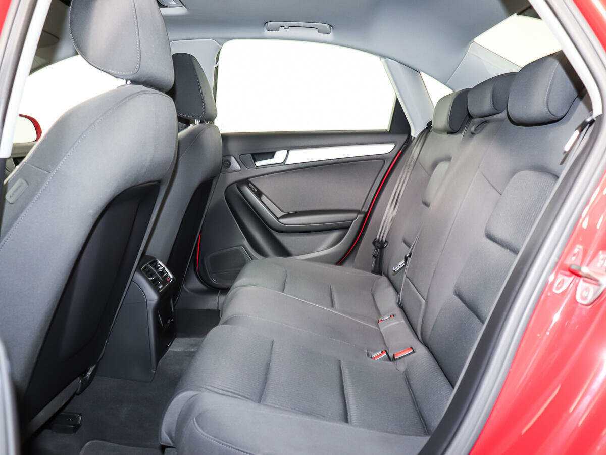 Audi A4 с пробегом — 2012 год. Фото: #9