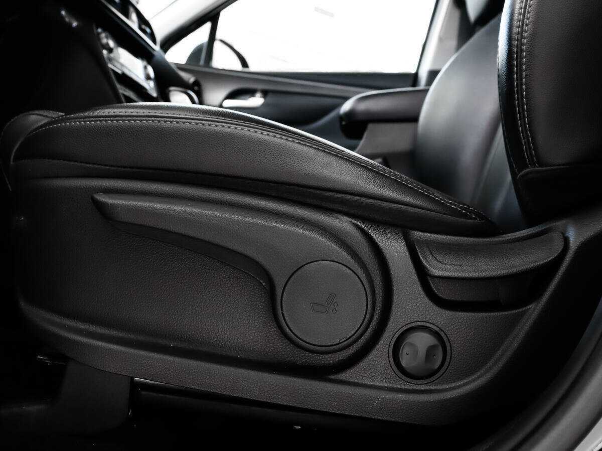 Hyundai Santa Fe с пробегом — 2018 год. Фото: #9