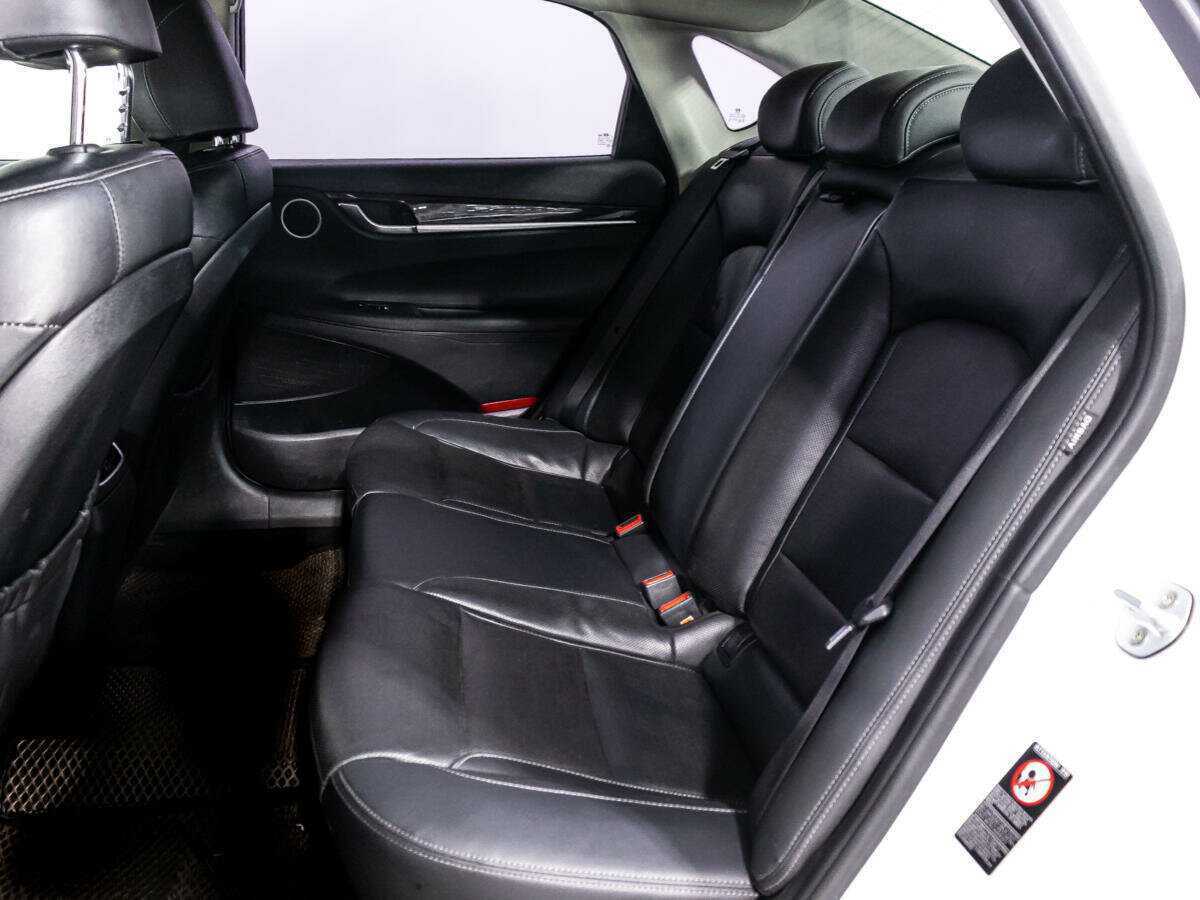 Hyundai Grandeur с пробегом — 2018 год. Фото: #9