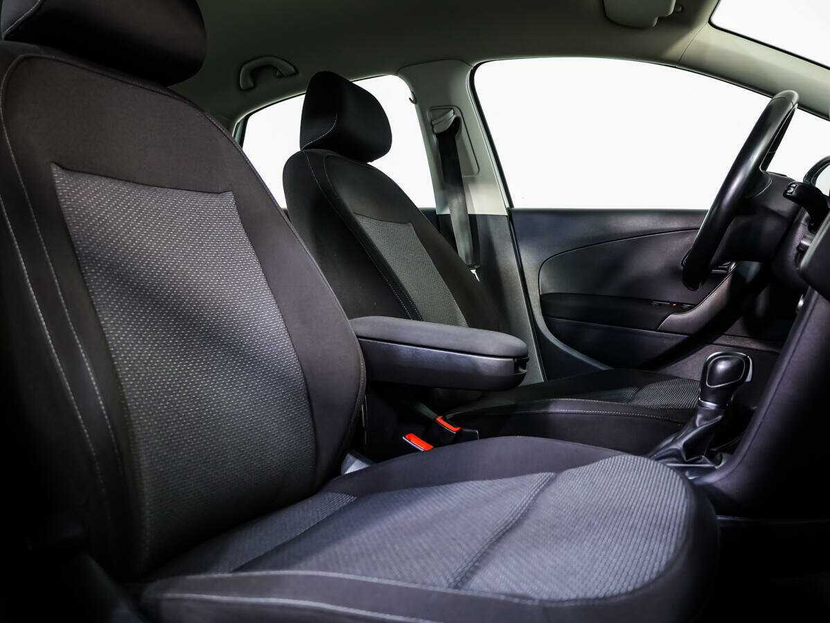 Volkswagen Polo с пробегом — 2016 год. Фото: #9
