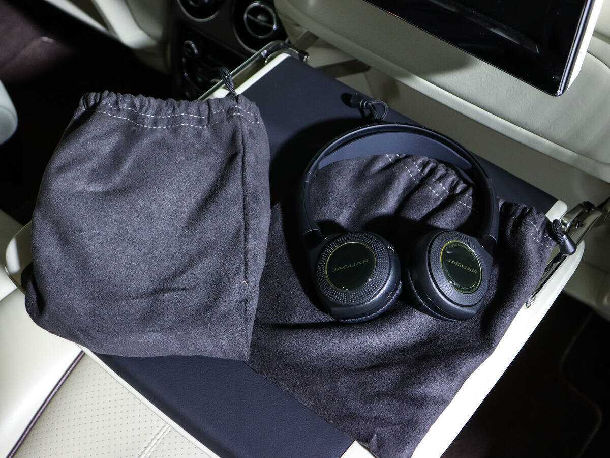 Jaguar XJ с пробегом — 2014 год. Фото: #20