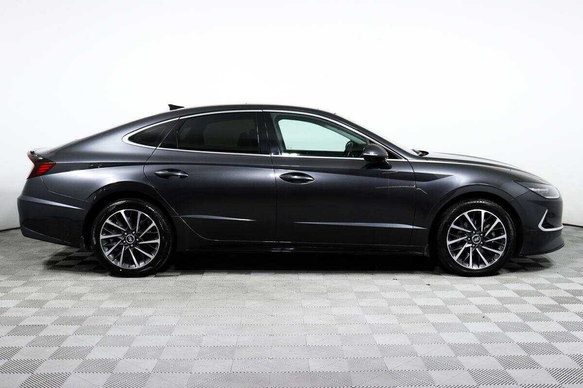 Hyundai Sonata с пробегом — 2022 год. Фото: #3