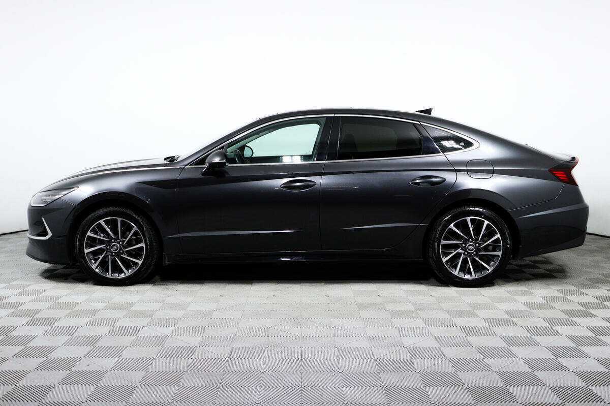 Hyundai Sonata с пробегом — 2022 год. Фото: #7