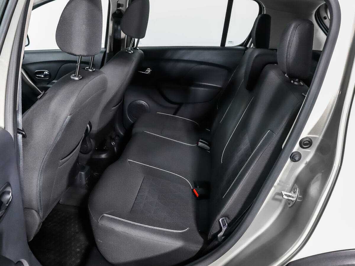 Renault Sandero с пробегом — 2019 год. Фото: #9
