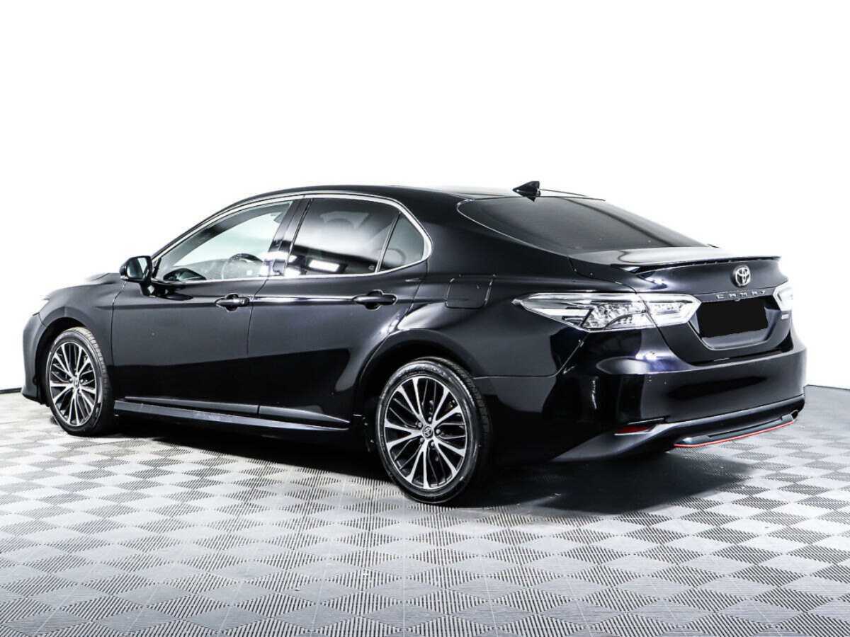 Toyota Camry с пробегом — 2020 год. Фото: #6