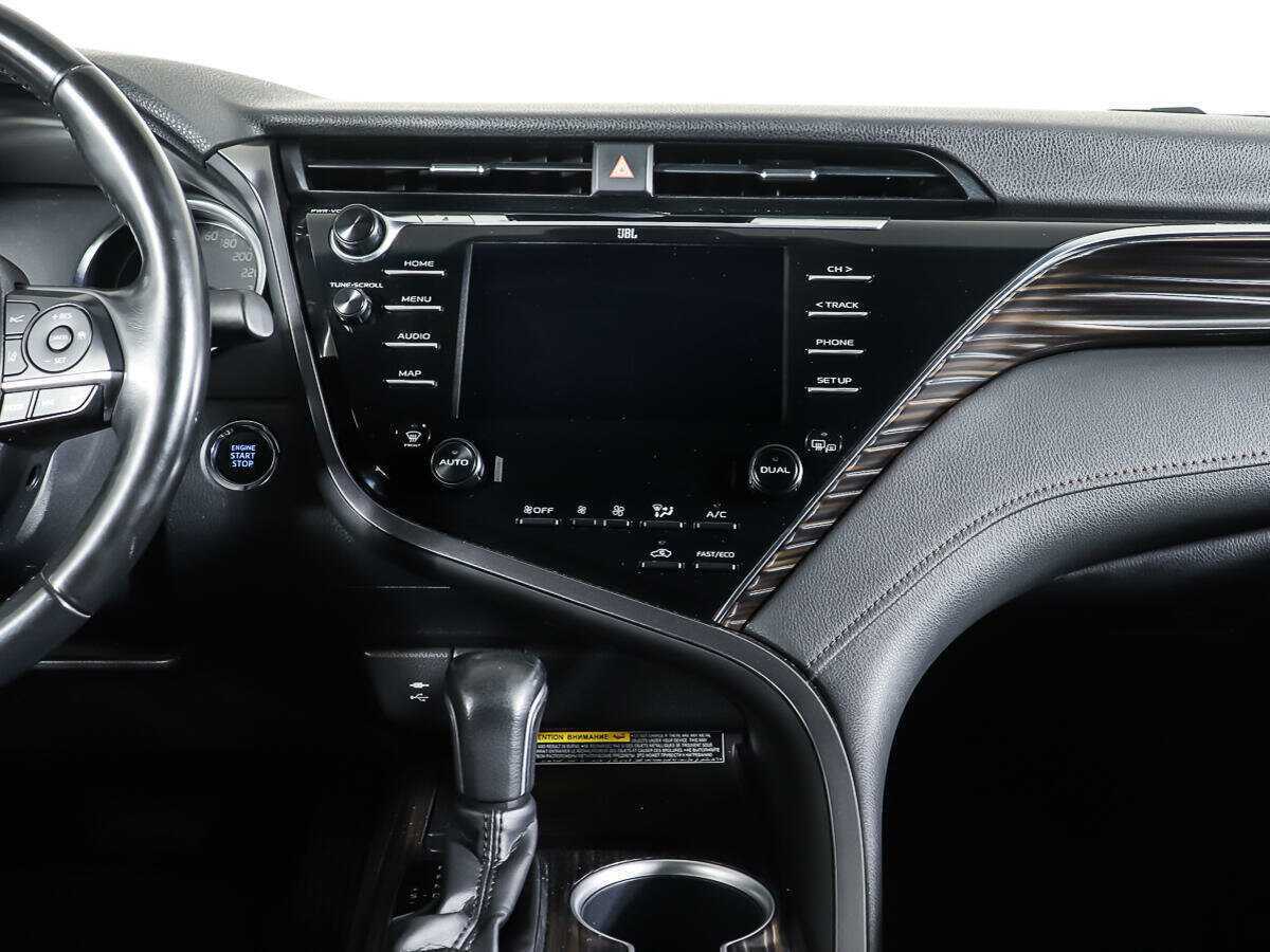 Toyota Camry с пробегом — 2020 год. Фото: #11