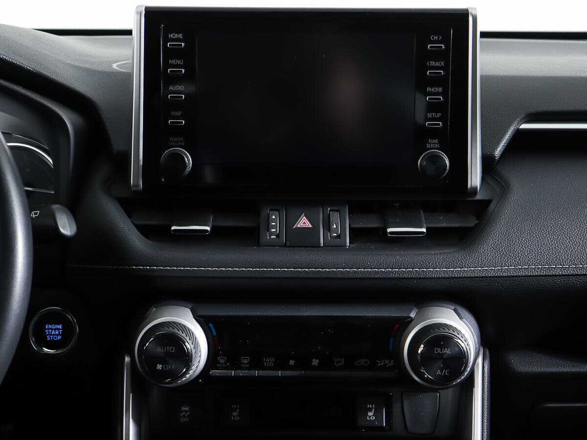 Toyota RAV4 с пробегом — 2020 год. Фото: #11