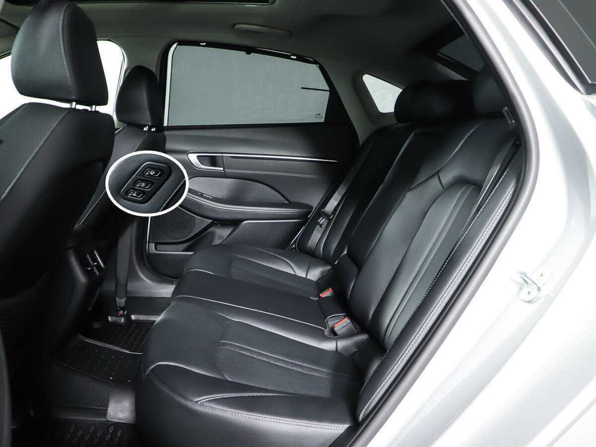 Hyundai Sonata с пробегом — 2021 год. Фото: #9