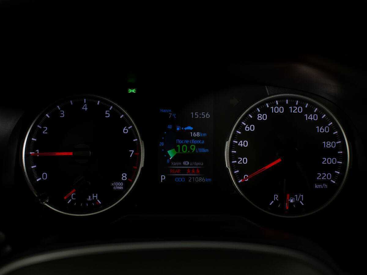 Toyota RAV4 с пробегом — 2020 год. Фото: #11