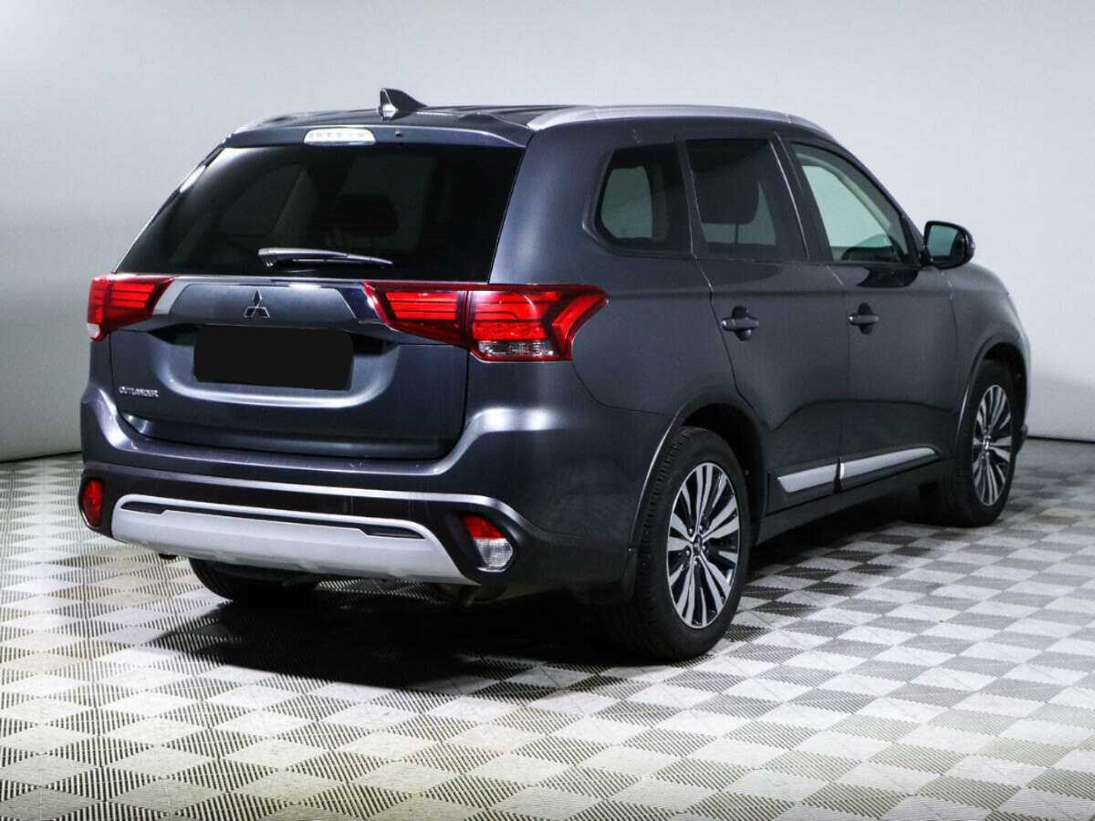Mitsubishi Outlander с пробегом — 2021 год. Фото: #3