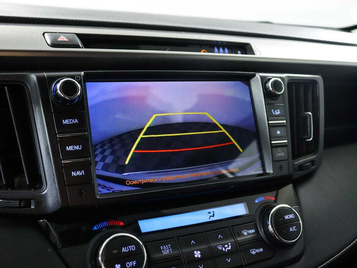 Toyota RAV4 с пробегом — 2017 год. Фото: #12