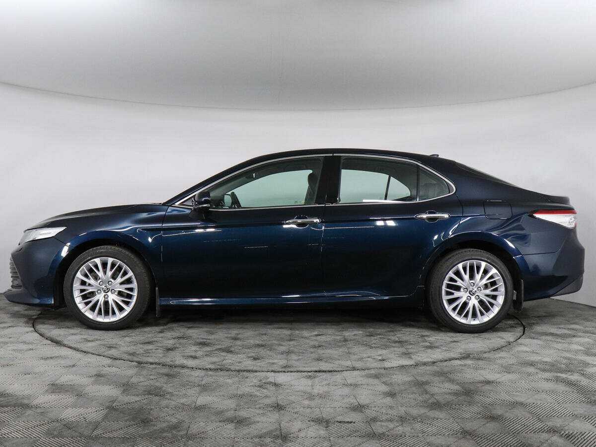 Toyota Camry с пробегом — 2020 год. Фото: #7