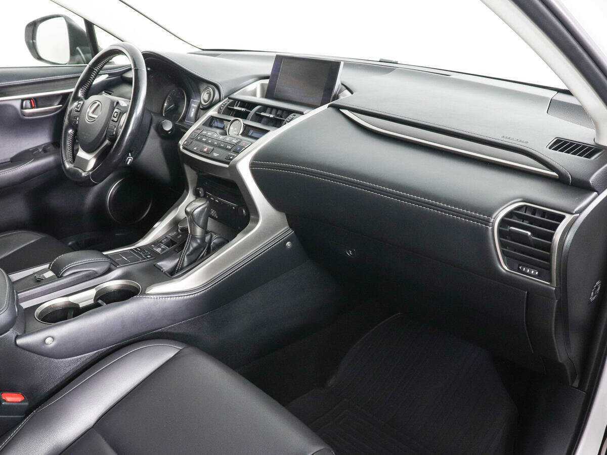 Lexus NX с пробегом — 2016 год. Фото: #9