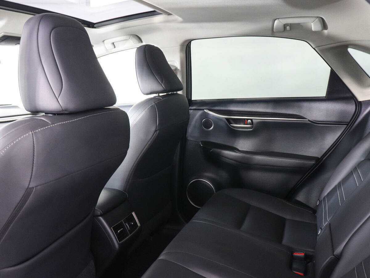 Lexus NX с пробегом — 2016 год. Фото: #11