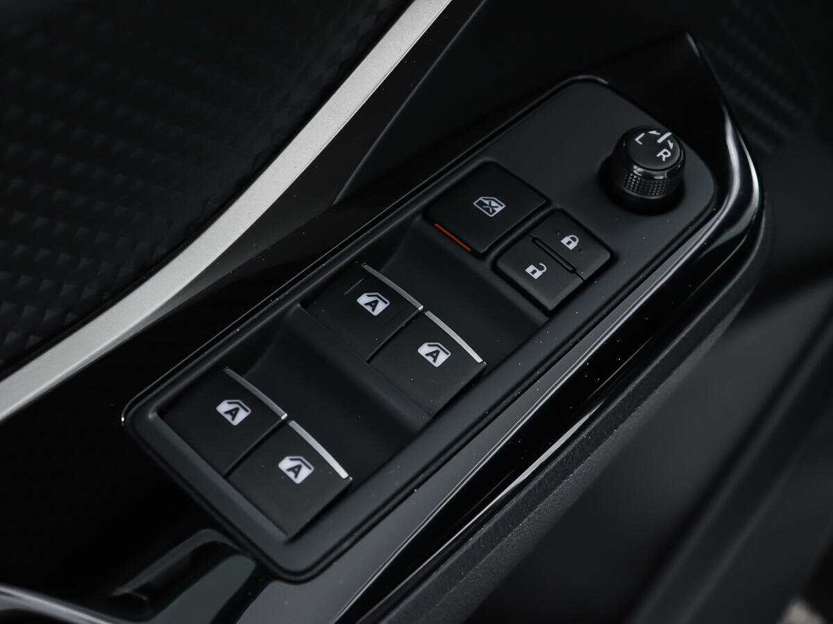 Toyota C-HR с пробегом — 2018 год. Фото: #15