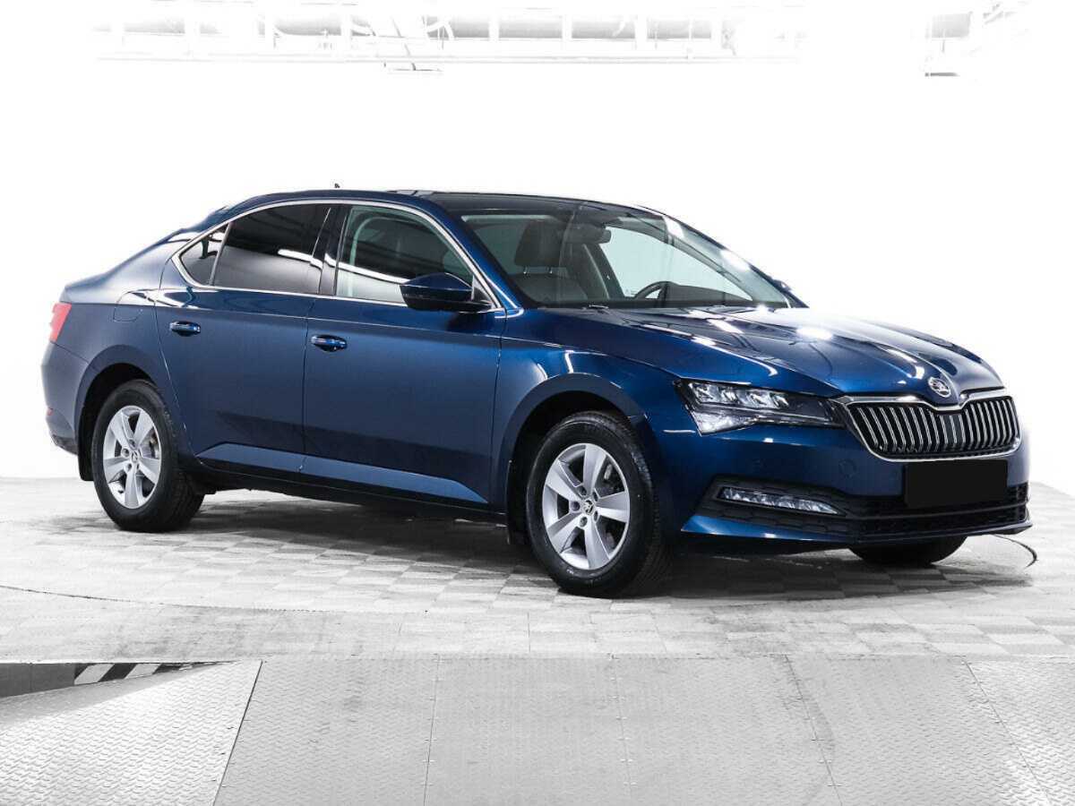 Skoda Superb с пробегом — 2021 год. Фото: #2