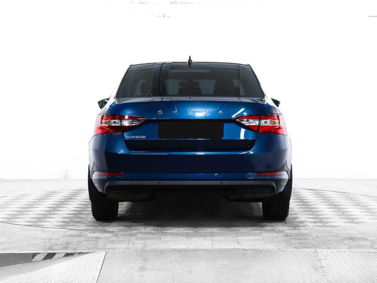 Skoda Superb с пробегом — 2021 год. Фото: #5