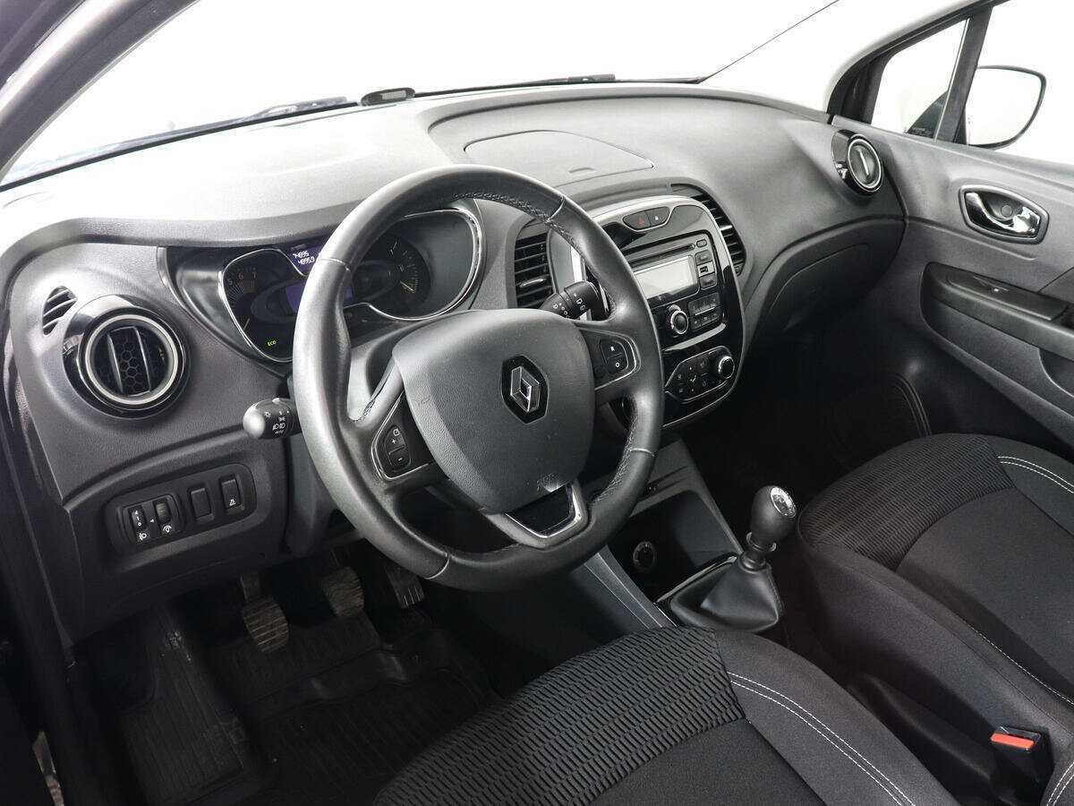 Renault Kaptur с пробегом — 2016 год. Фото: #8