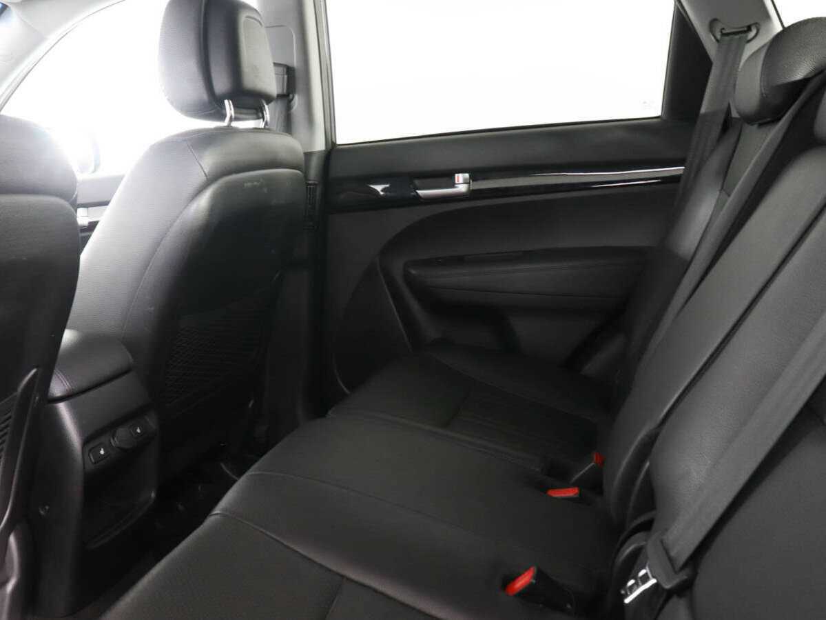Kia Sorento с пробегом — 2019 год. Фото: #12