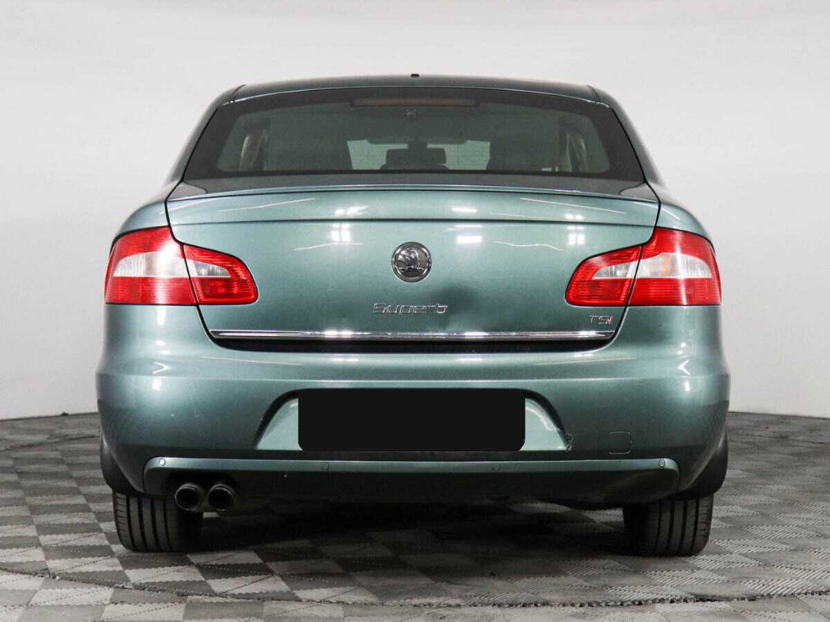 Skoda Superb с пробегом — 2012 год. Фото: #5