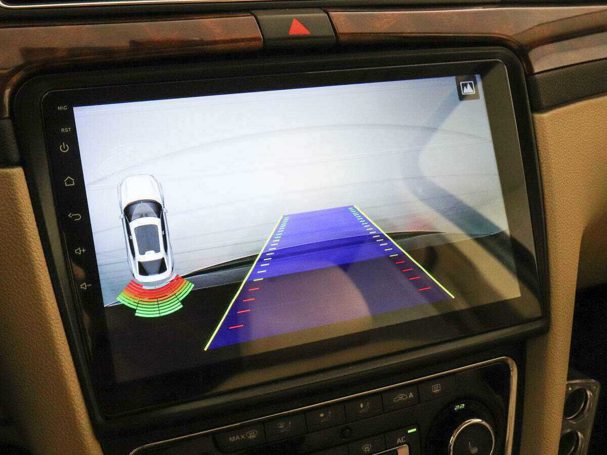 Skoda Superb с пробегом — 2012 год. Фото: #12