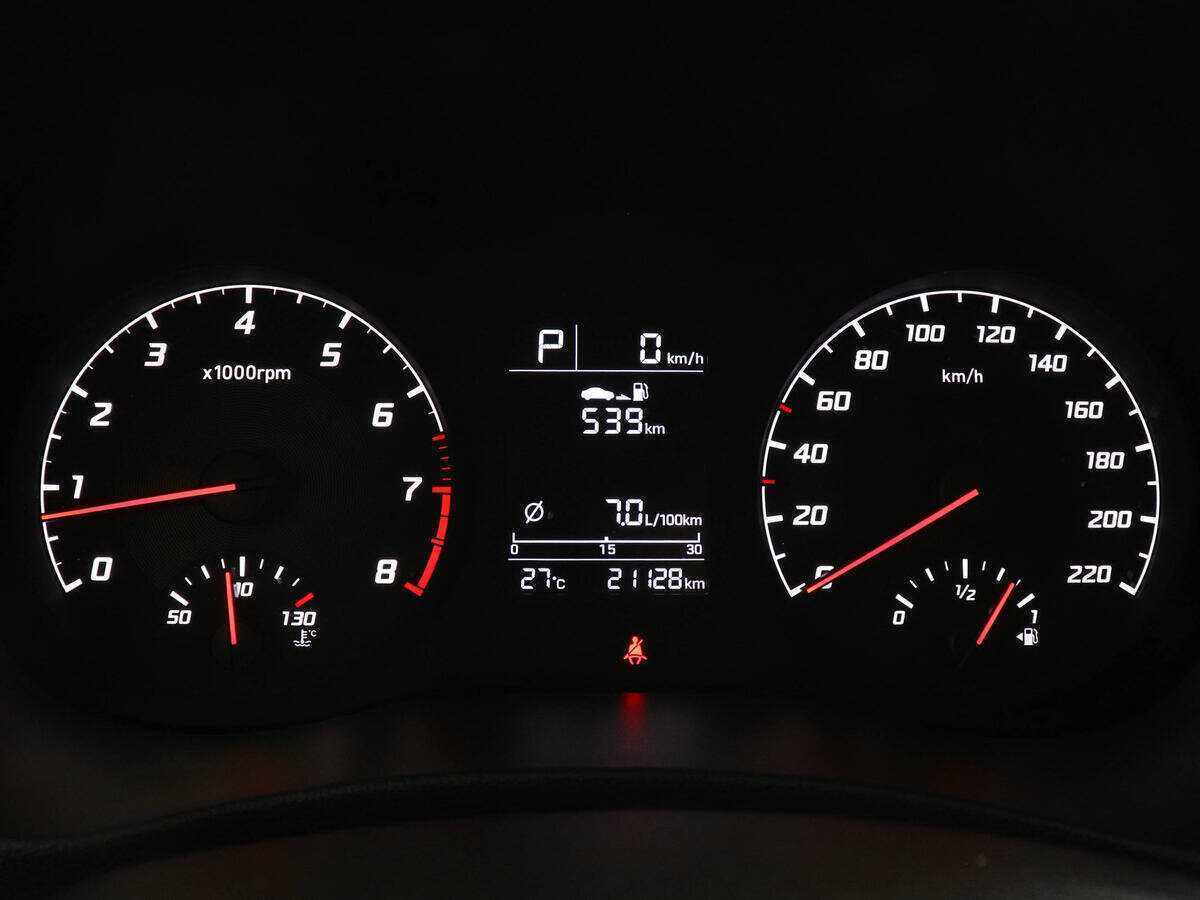 Hyundai Solaris с пробегом — 2021 год. Фото: #10