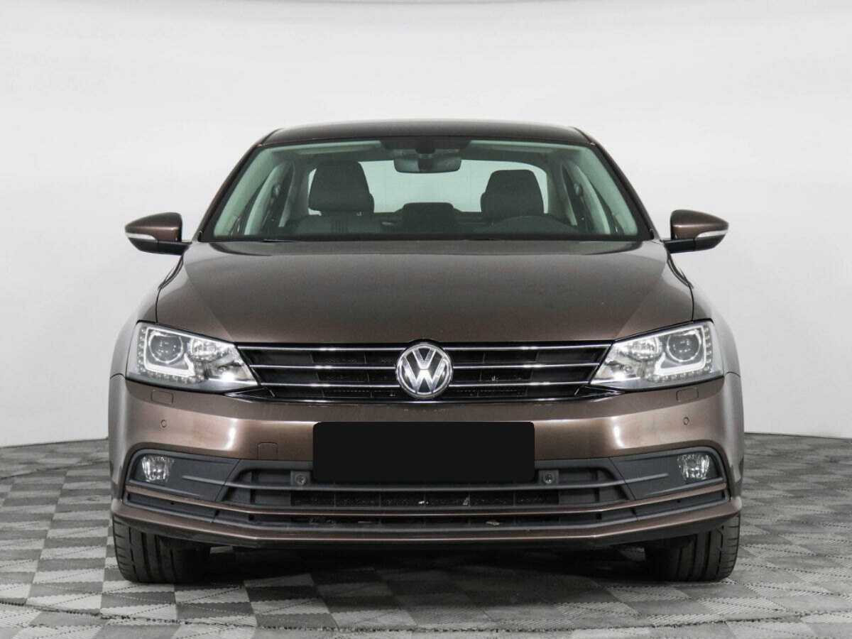 Volkswagen Jetta с пробегом — 2017 год. Фото: #1
