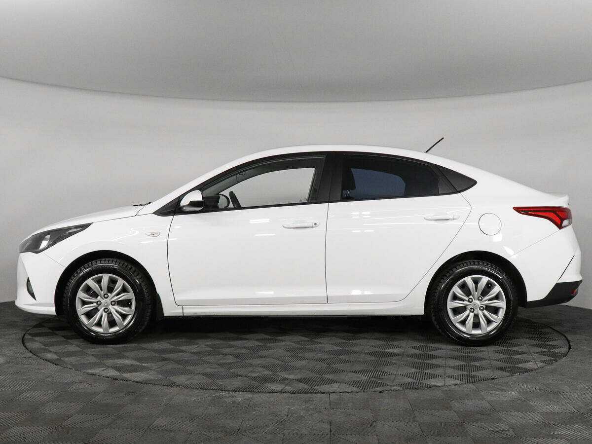 Hyundai Solaris с пробегом — 2021 год. Фото: #7