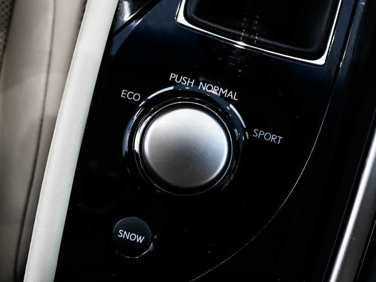 Lexus GS с пробегом — 2014 год. Фото: #11